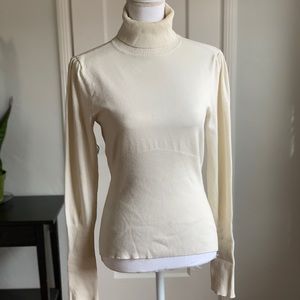 Ivory long sleeve turtle neck sweater